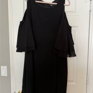 Elegant Black Cold Shoulder Dress